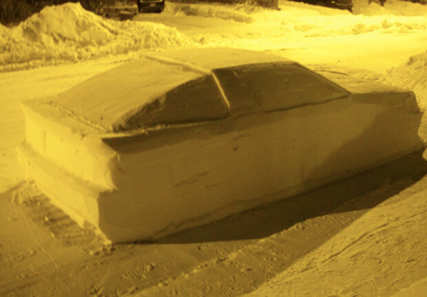 Canadian Cop Tries To Give Car Made Of Snow A Parking Ticket